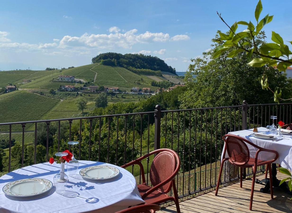 Felicin - Ristorante Albergo "Dimora Storica" Monforte dʼAlba Εξωτερικό φωτογραφία