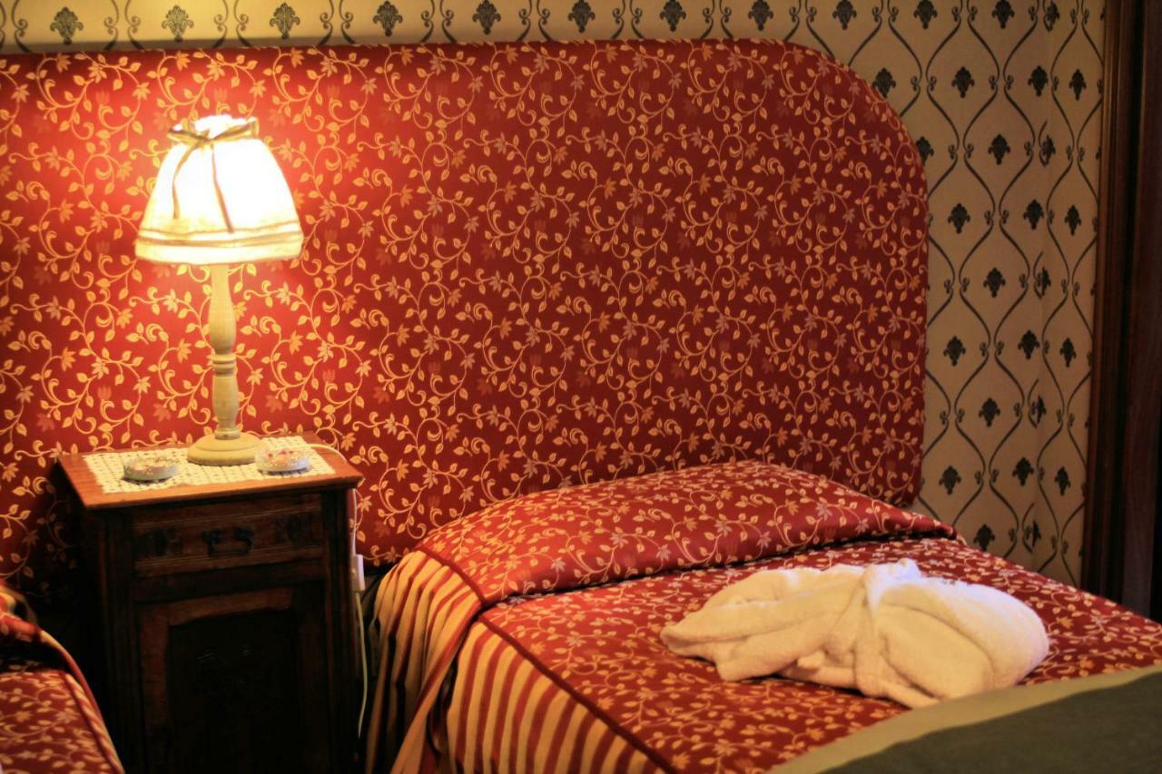 Felicin - Ristorante Albergo "Dimora Storica" Monforte dʼAlba Εξωτερικό φωτογραφία